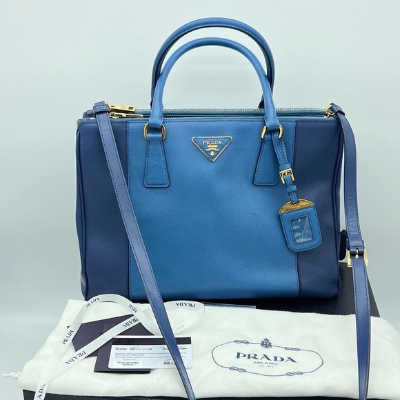 Prada Handbags - Authentic Prada color-blocked Saffiano medium tote